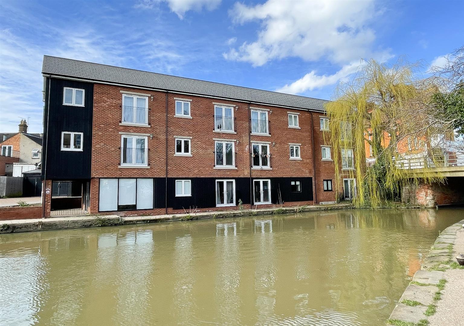 Bluebell Court, Linslade Bluebell Court, Linslade