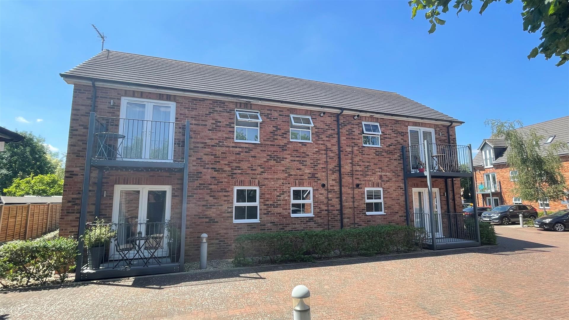 Leckbridge Court, Leighton Buzzard